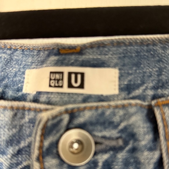 Uniqlo Light Blue Denim Jeans - Picture 2 of 5